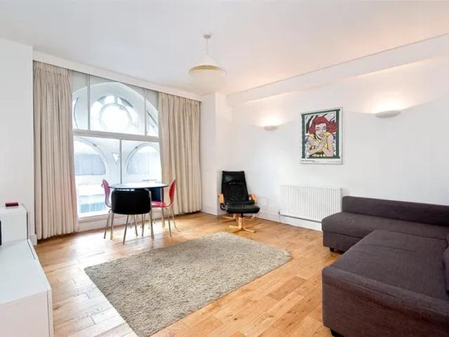 Apartment at Farringdon Road, Greater London