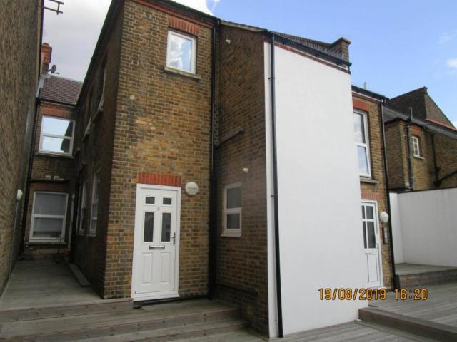 Apartment at Farringdon Service Road, Southend on Sea