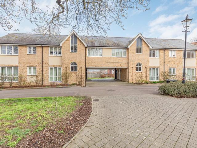 Apartment at Fitzroy Street, West Suffolk