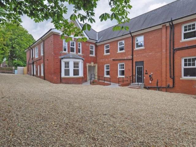 Apartment at Fields Park Road, Newport