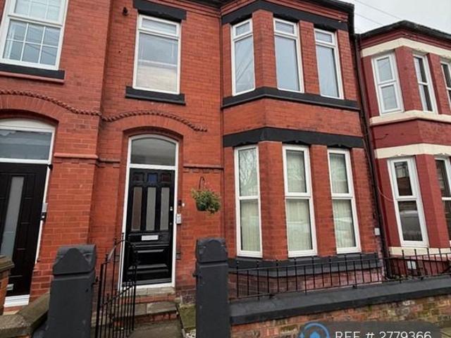 Apartment at Fir Road, Crosby