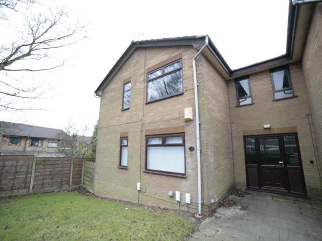 Apartment at Firwood Park, Chadderton