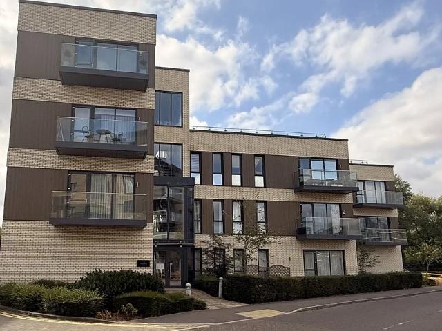 Apartment at Flagstaff Road, Reading