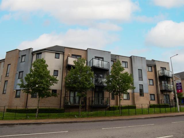 Apartment at Fleming Way, West Suffolk