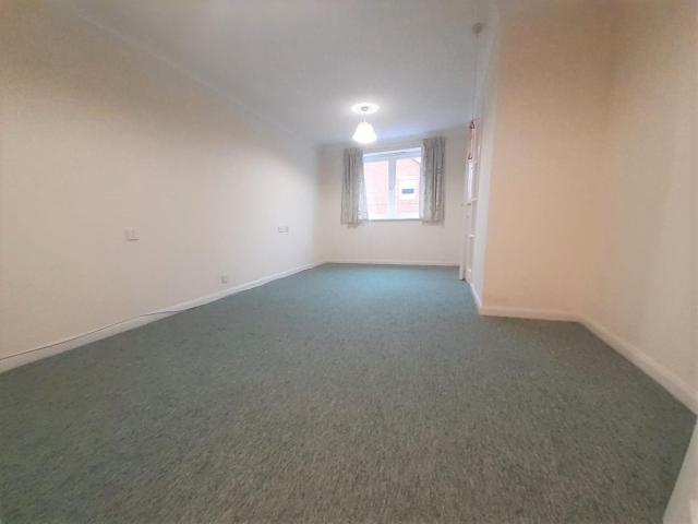 apartment at Florence Court. Willow Road, Aylesbury, HP19, United Kingdom