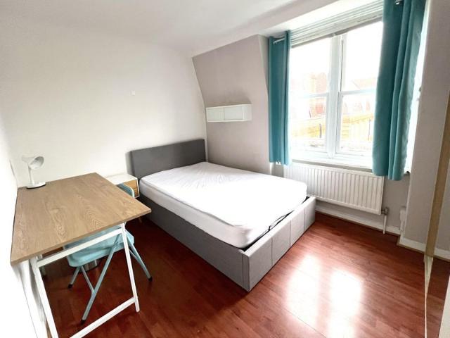 Apartment at Fulham Court, Greater London