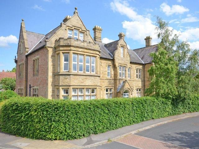Apartment at Fylingdale Avenue, York