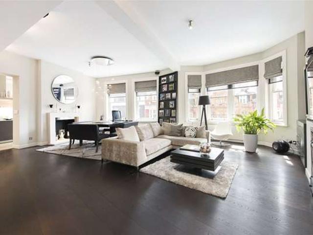 Apartment at Knightsbridge, City of Westminster