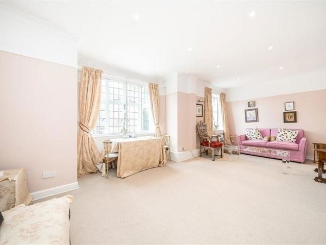 Apartment at Knightsbridge, City of Westminster