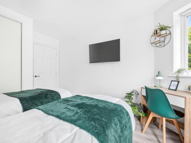 Apartment at Kelly Avenue, Greater London