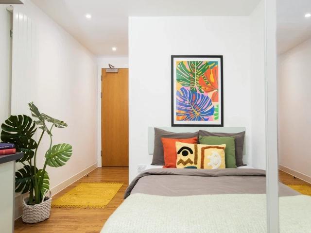 Apartment at Kelvinhaugh Street, Glasgow
