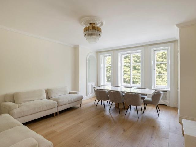 Apartment at Kensington Gore, City of Westminster