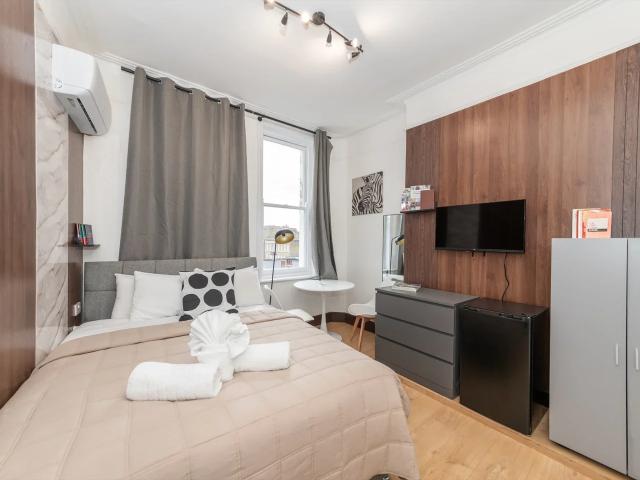 Apartment at Kensington High Street, Greater London