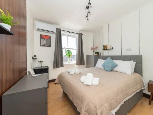 Apartment at Kensington High Street, Greater London