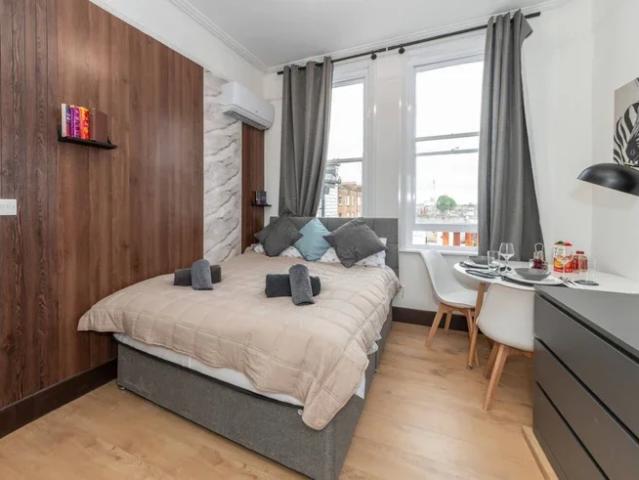 Apartment at Kensington High Street, Greater London