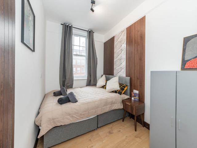 Apartment at Kensington High Street, Greater London