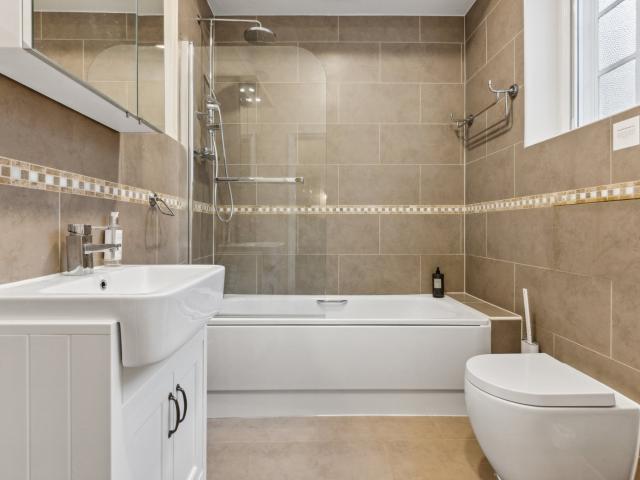 Apartment at Kensington High Street, Greater London