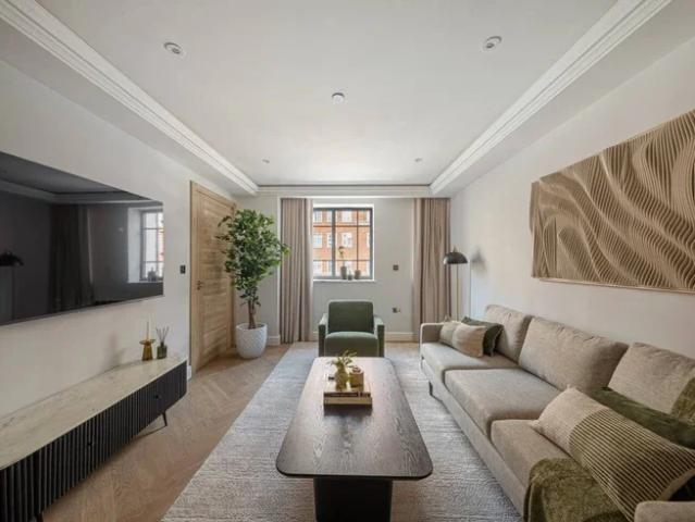 Apartment at Kensington High Street, Greater London