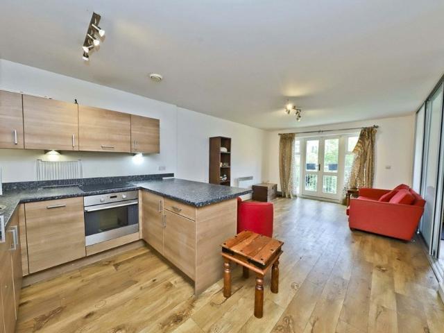 apartment at Kensington House, West Drayton