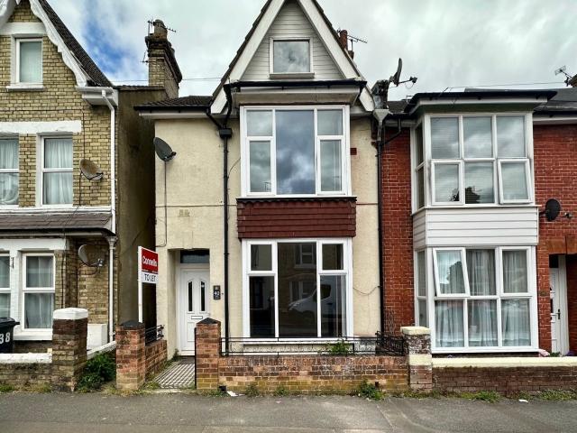 Apartment at Kent Avenue, Ashford