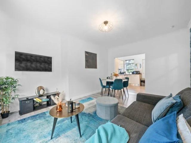 Apartment at Kerr Crescent, Hamilton