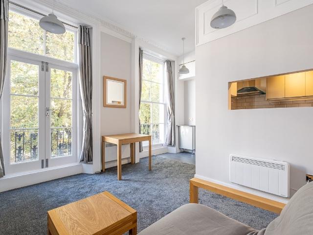 Apartment at Kildare Gardens, City of Westminster