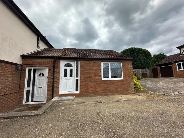Apartment at Kimble Close, Wootton