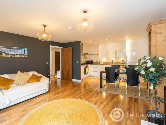 Apartment at Kimmerghame Path, Edinburgh