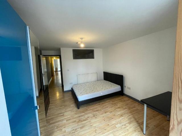 Apartment at King Charles I Island, City of Westminster