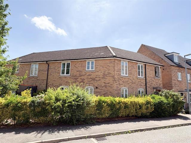 Apartment at Kingfisher Drive, Leighton Buzzard
