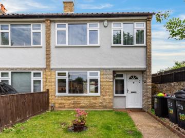 Apartment at Kingston Road, Greater London