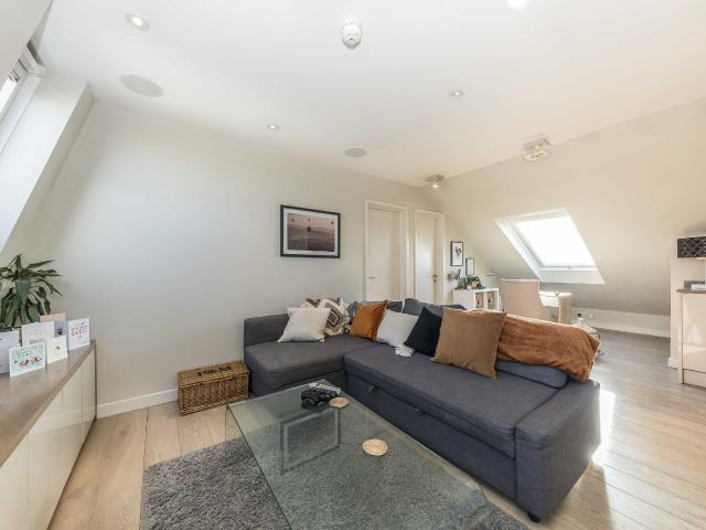 Apartment at Kingston Road, Greater London