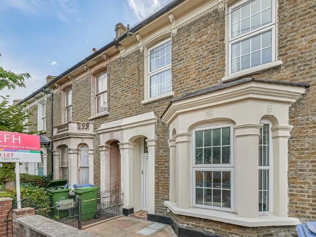 Apartment at King's Grove, Greater London