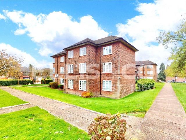 Apartment at Kings Drive, Greater London