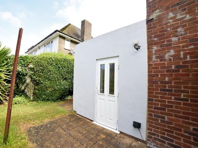 Apartment at King's Drive, Eastbourne