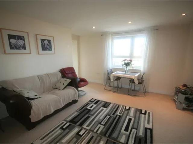 Apartment at King's Road, Mumbles