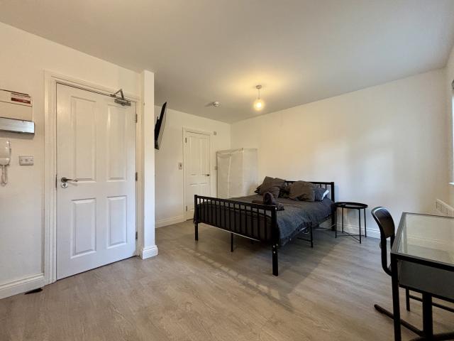 Apartment at King's Road, Greater London