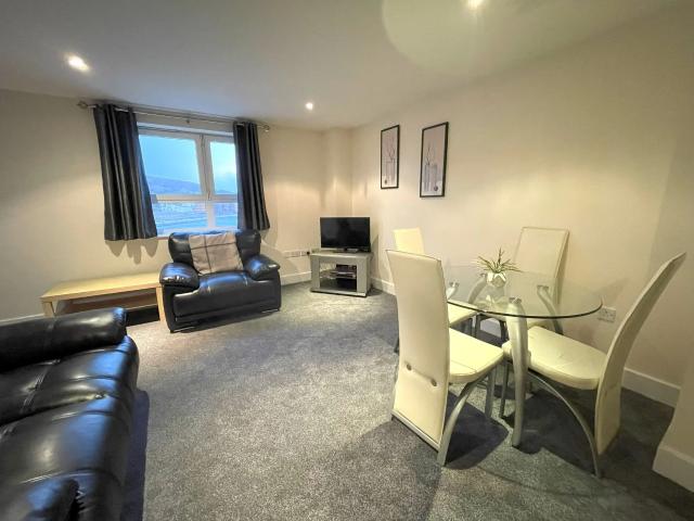Apartment at King's Road, Mumbles