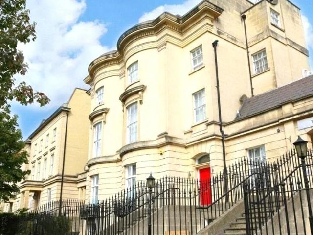 Apartment at King's Road, Reading