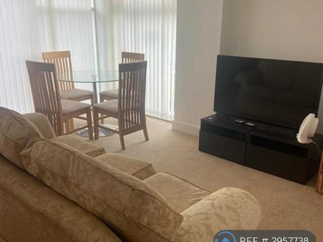 Apartment at King's Road, Swansea