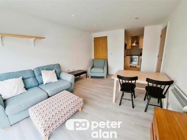 Apartment at King's Road, Swansea