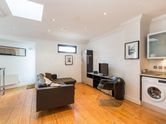 Apartment at Kingsland Road, Greater London