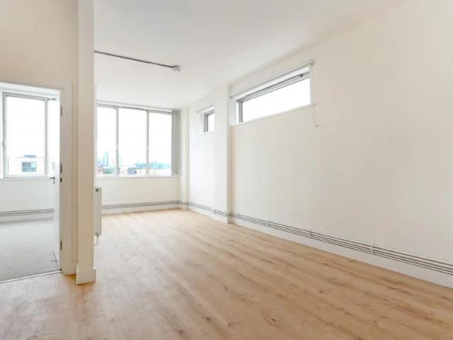 Apartment at Kingsland Road, Greater London