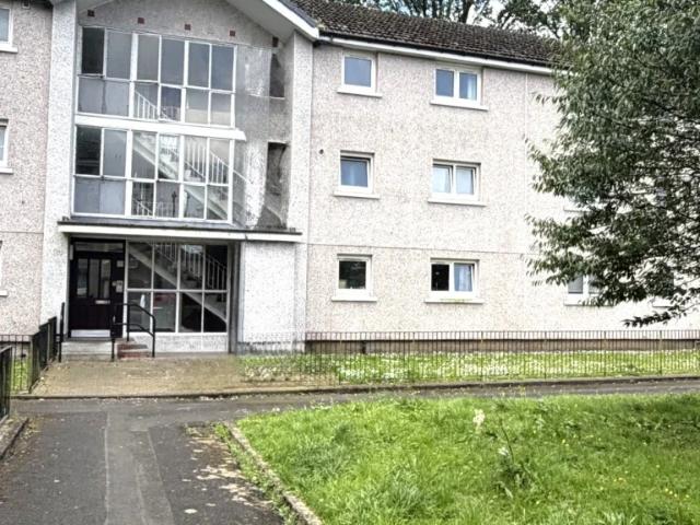 Apartment at Kinnell Avenue, Glasgow