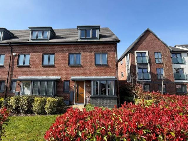 Apartment at Houlton Way, Rugby