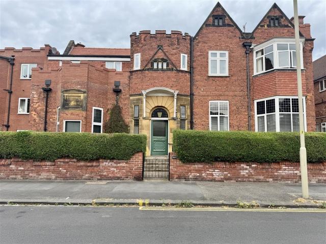 Apartment at Holbeck Hill, Scarborough