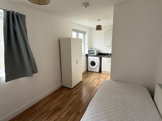 Apartment at Hollies Way, Hertsmere