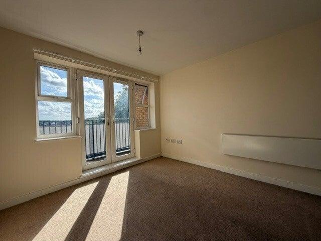 Apartment at Holly Street, Luton