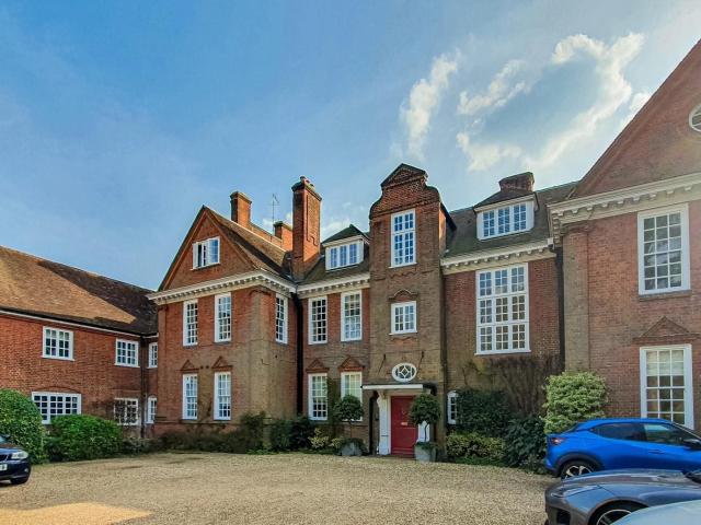 Apartment at Holwell Court, Welwyn Hatfield