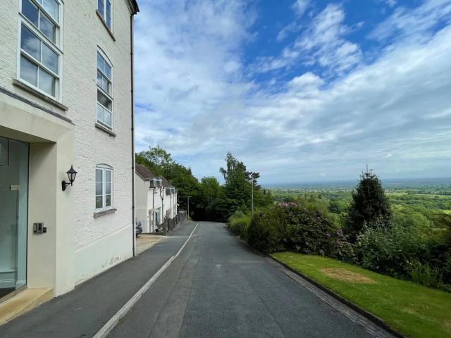 Apartment at Holywell Hill, Worcester